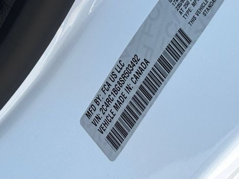 Used 2025 Chrysler Pacifica Select FWD image 31