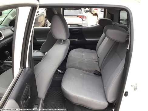 Used 2021 Toyota Tacoma SR5 RWD image 10