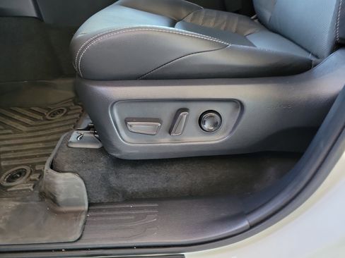 Certified 2025 Toyota 4Runner TRD Off-Road Premium image 14