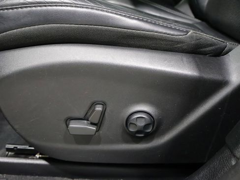 Used 2021 Jeep Cherokee Latitude Lux AWD/4WD image 12
