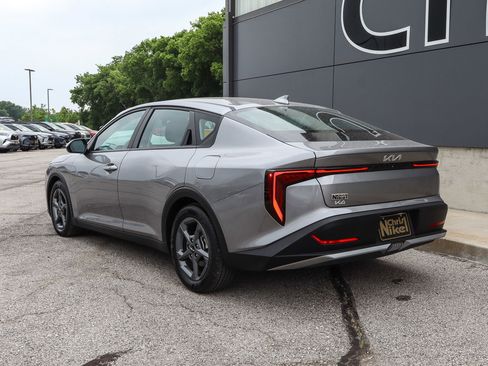 Used 2025 Kia K4 FWD image 6