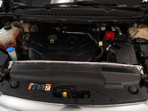 Used 2015 Ford Edge SE image 37