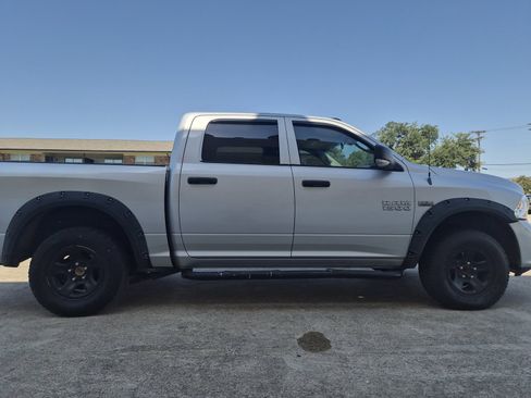 Used 2013 RAM 1500 Express RWD image 4