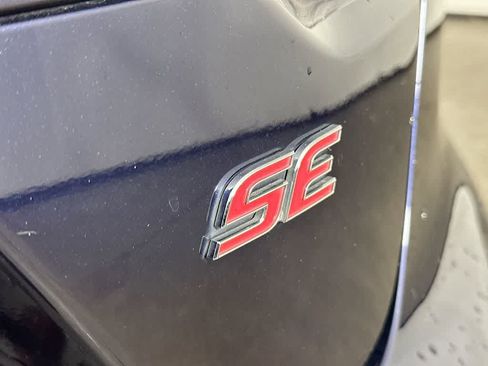 Used 2021 Toyota Corolla SE FWD image 7