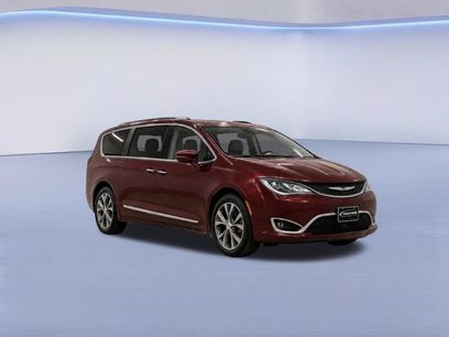 Used 2020 Chrysler Pacifica Limited w/ Advanced Safetytec Group