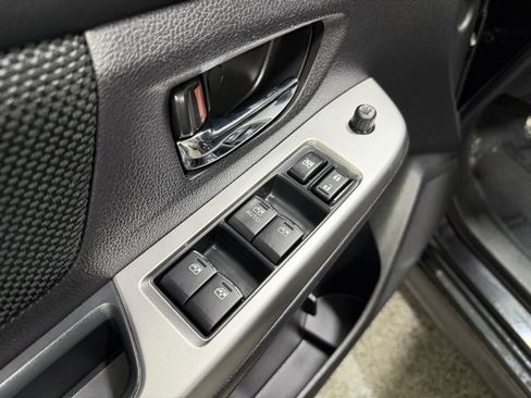 Used 2017 Subaru Crosstrek 2.0i Premium image 18