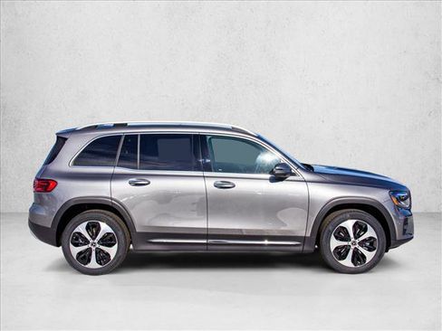 New 2026 Mercedes-Benz GLB 250 4MATIC image 4