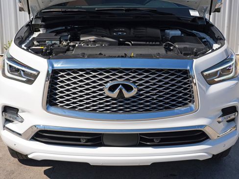 Used 2023 INFINITI QX80 Sensory w/ Cargo Package image 8