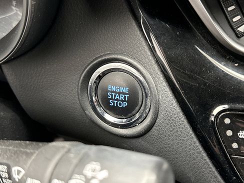 Used 2019 Toyota C-HR Limited image 19