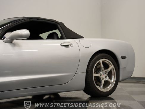 Used 2000 Chevrolet Corvette Convertible w/ Memory Pkg image 21