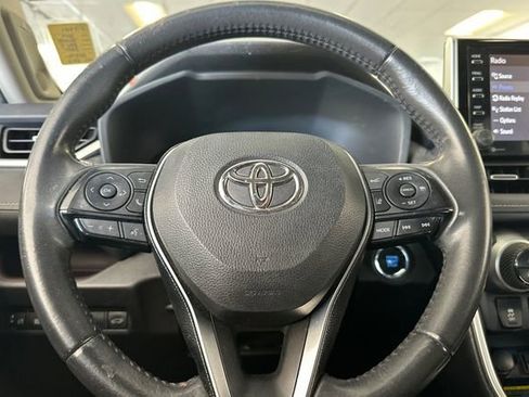 Used 2019 Toyota RAV4 Limited w/ Advanced Technology Package FWD image 27