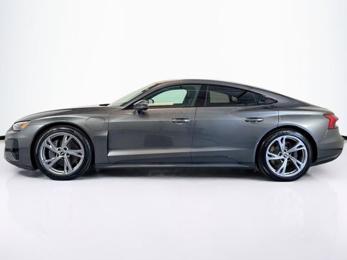 Used 2023 Audi e-tron GT Premium Plus image 8