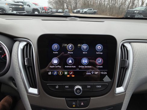 Used 2025 Chevrolet Malibu LT image 21