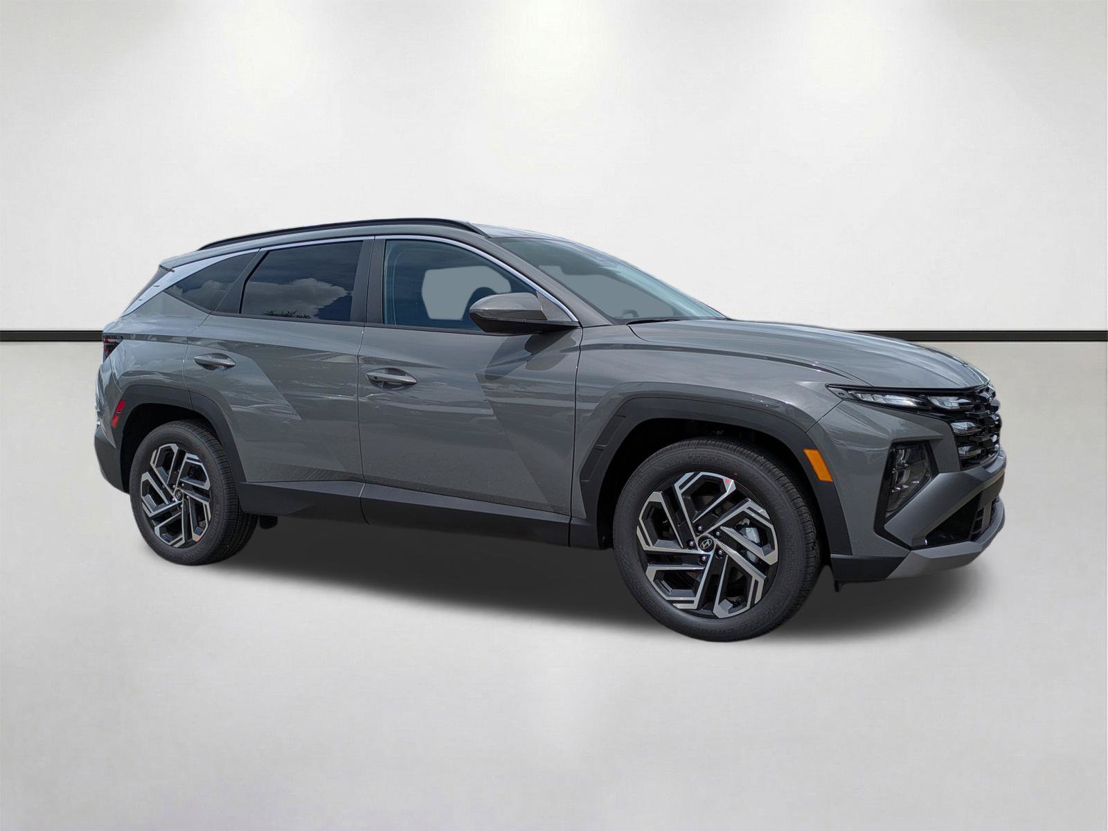 New 2026 Hyundai Tucson SEL Plus FWD image 2