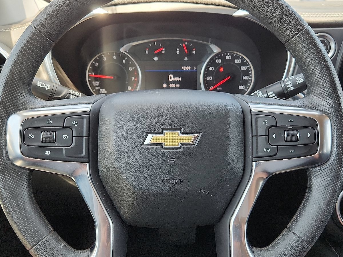 Used 2025 Chevrolet Blazer LT FWD image 11
