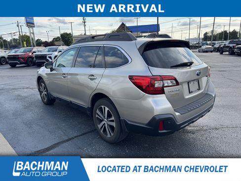 Used 2018 Subaru Outback 3.6R Limited AWD/4WD image 4