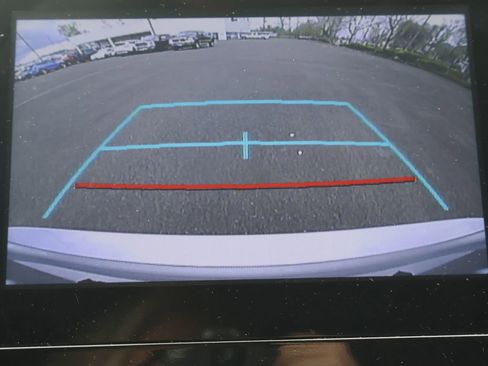 Used 2024 Toyota Camry SE image 10