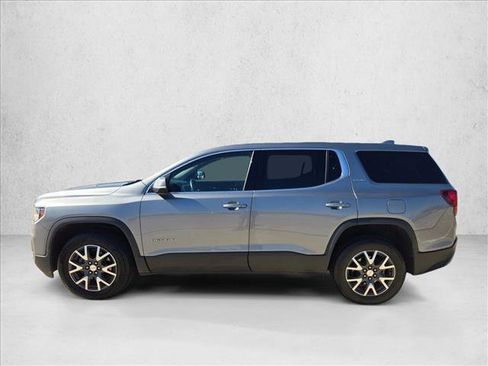 Used 2023 GMC Acadia SLE image 2