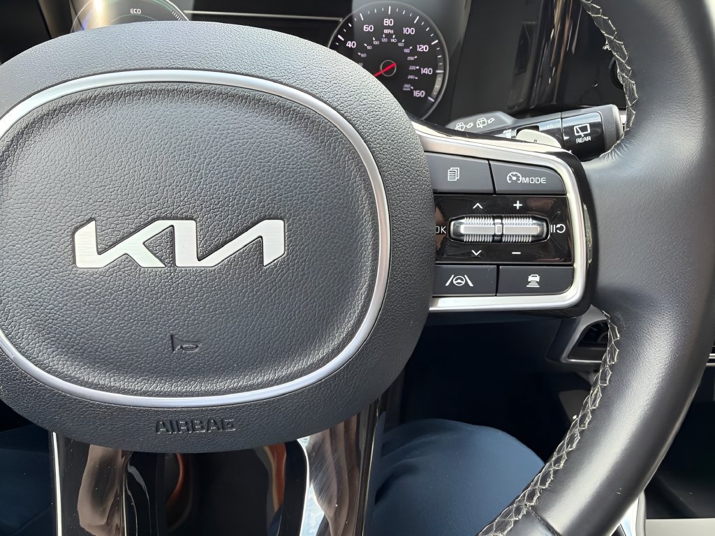 Used 2023 Kia Sorento EX AWD/4WD image 13