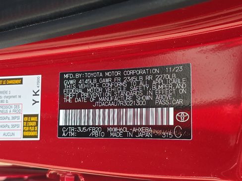 Used 2024 Toyota Prius LE FWD image 34