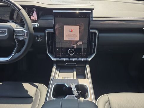 New 2026 GMC Acadia Denali image 13