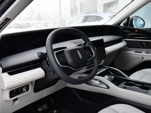 New 2026 Lincoln Nautilus Premier AWD/4WD image 11