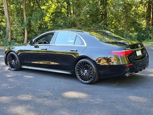 Used 2021 Mercedes-Benz S 580 4MATIC Sedan image 4