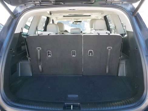 Used 2020 Kia Telluride EX image 18