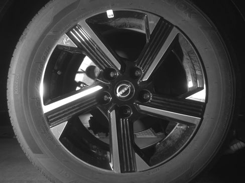 Used 2025 Nissan Sentra SV FWD image 15