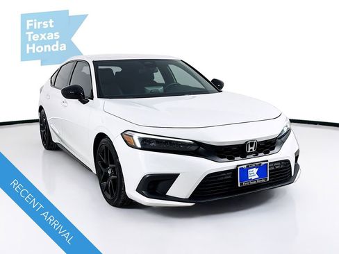 Used 2023 Honda Civic Sport image 1