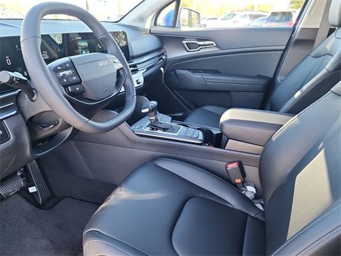 New 2026 Kia Sportage EX image 12