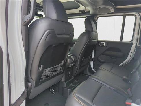 New 2025 Jeep Wrangler Unlimited Rubicon 392 image 18