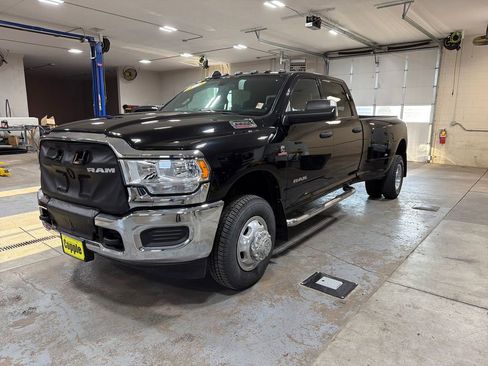 Used 2022 RAM 3500 Tradesman image 4