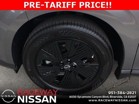 New 2025 Nissan Murano SV image 11