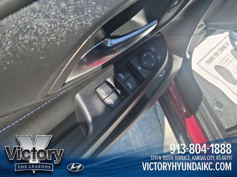 Used 2024 Buick Envista Sport Touring w/ Convenience I Package FWD image 12