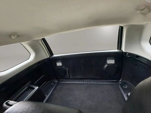 Used 2017 Toyota 4Runner SR5 AWD/4WD image 18