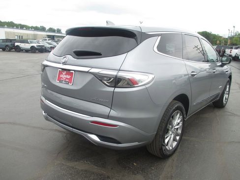 Used 2023 Buick Enclave Avenir w/ Avenir Technology Package AWD/4WD image 6