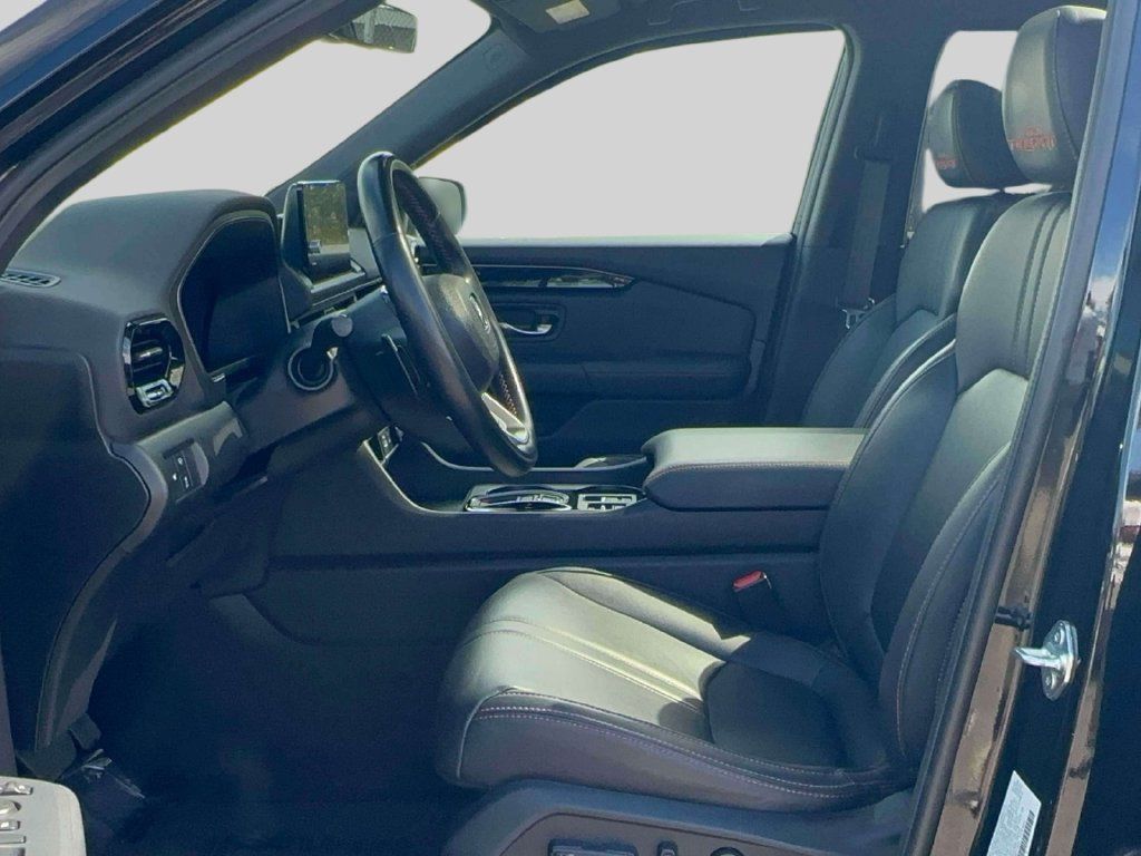 Certified 2024 Honda Pilot TrailSport image 13