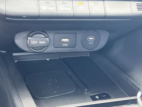 Certified 2025 Hyundai Elantra Sport FWD image 16