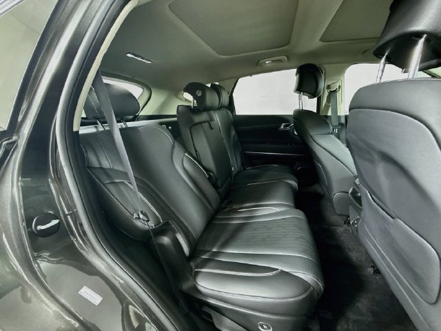 Used 2024 Genesis GV80 2.5T w/ Advanced Package AWD/4WD image 29