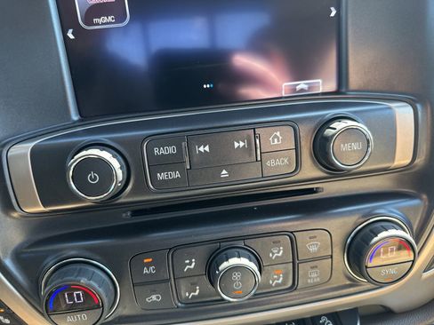 Used 2018 GMC Sierra 1500 Denali AWD/4WD image 59