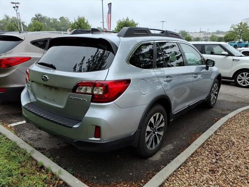 Used 2016 Subaru Outback 2.5i Limited AWD/4WD image 2