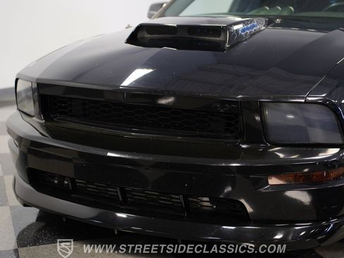 Used 2005 Ford Mustang GT image 19