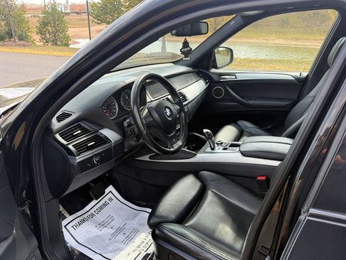 Used 2011 BMW X5 M image 29