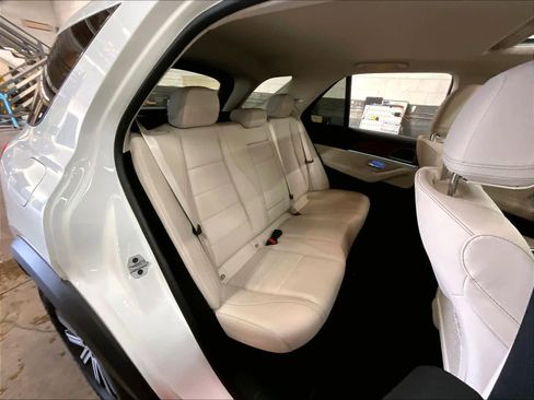 Used 2025 Mercedes-Benz GLE 350 4MATIC image 28