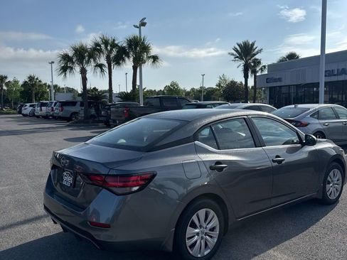 Used 2025 Nissan Sentra S image 5