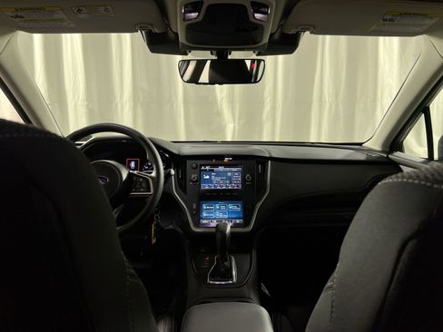 Used 2025 Subaru Outback image 17