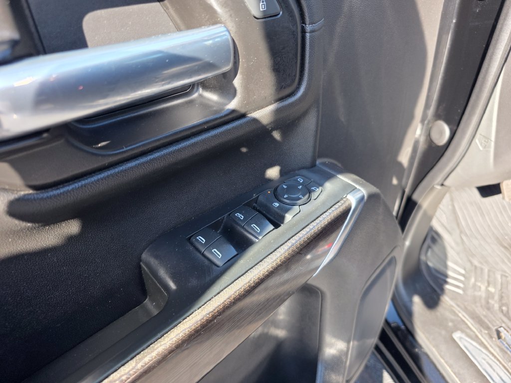 Used 2021 Chevrolet Silverado 1500 RST AWD/4WD image 13