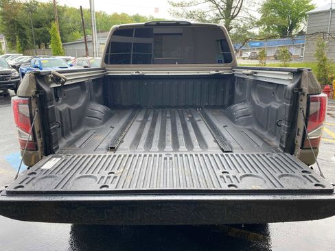 Used 2021 Nissan Titan PRO-4X w/ Pro-4x Utility Package AWD/4WD image 31