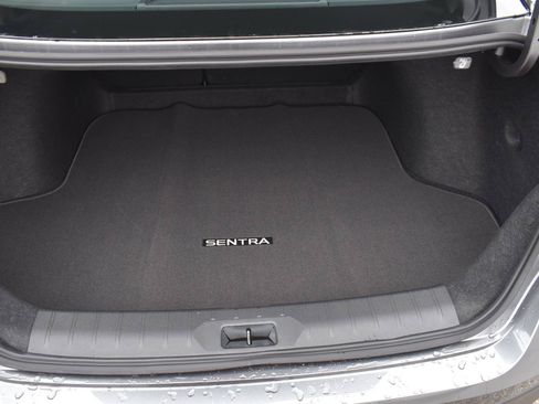 Used 2026 Nissan Sentra SV w/ SV Convenience Package FWD image 46